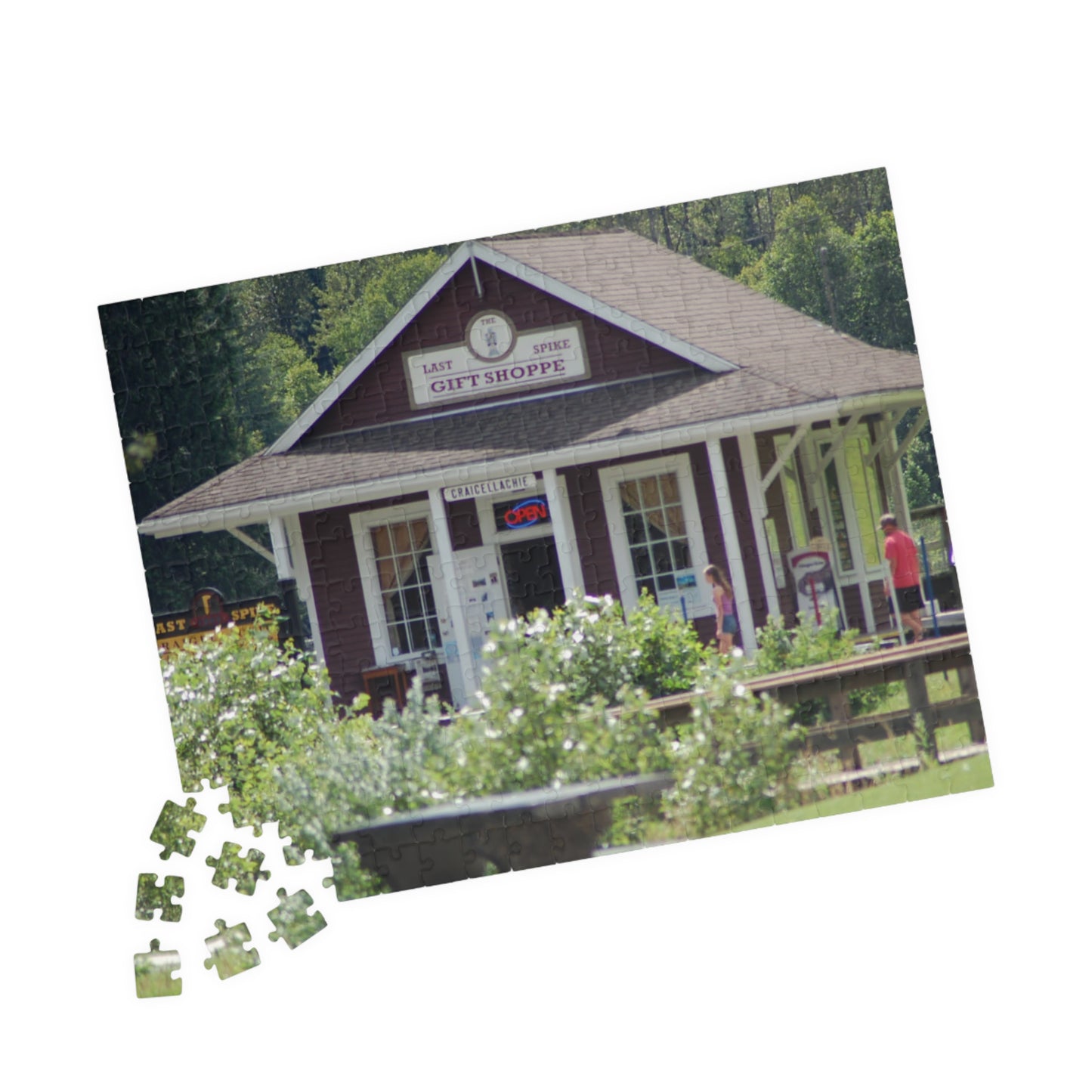 Last spike gift shop Puzzle (110, 252, 520, 1014-piece)