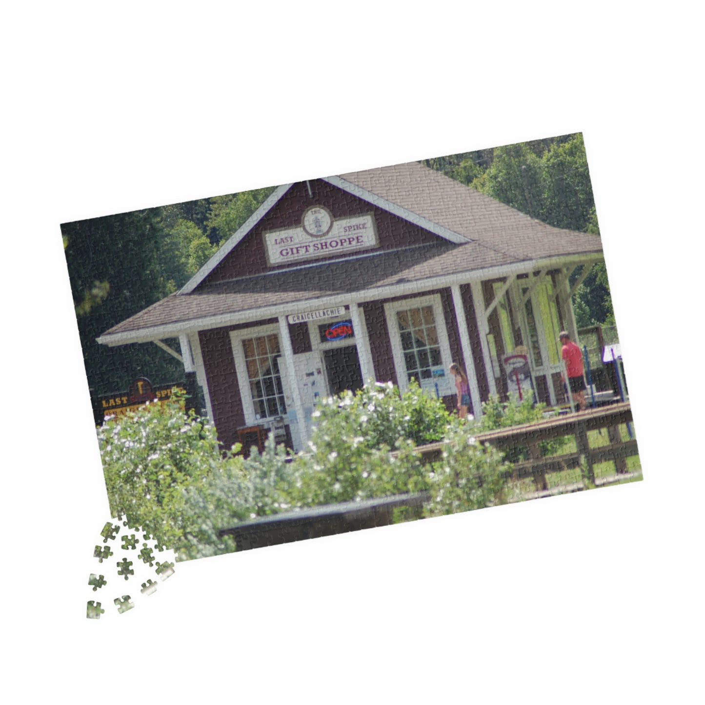 Last spike gift shop Puzzle (110, 252, 520, 1014-piece)